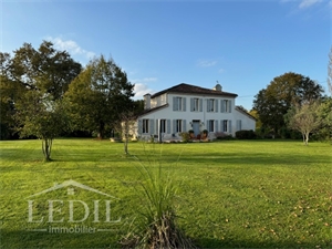 propriete à la vente -   32800  EAUZE, surface 262 m2 vente propriete - UBI446031470